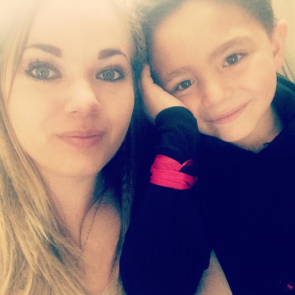 Meet your Posher, A - Picture 1 of 1